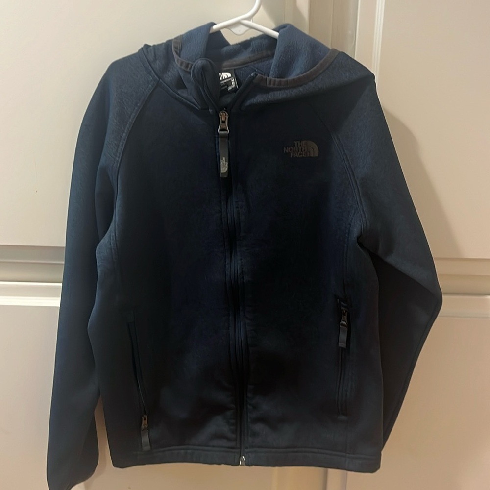 ⛰️ The North Face, Boys Size Med, very good condition jacket